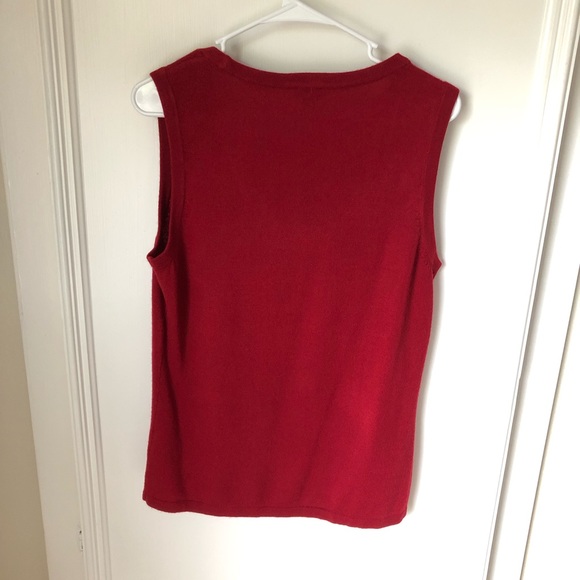3/$10 East 5th Red Scoop Neck Tank Top Size Large - Picture 2 of 7